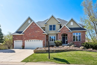 18067 Dane Dr, Eden Prairie, MN 55347