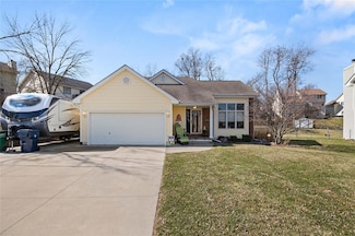 4904 69th St, Urbandale, IA 50322