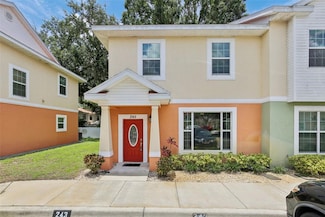 243 Alexander Woods Dr, Plant City, FL 33563