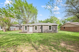4921 Flamingo Rd, Fort Worth, TX 76119