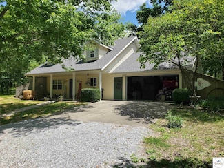 1643 NW 1100 Private Rd, Creighton, MO 64739