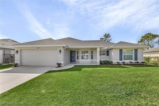 2807 43rd St SW, Lehigh Acres, FL 33976