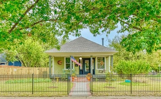 320 N Peters Ave, Norman, OK 73069