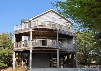 203 Schooner Ridge Dr E, Kitty Hawk, NC 27949