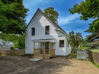 4 Birch Street Place, Rockland, ME 04841