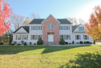 57 Windermere Dr, Feeding Hills, MA 01030