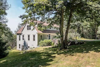 24 White Tail Dr, Rockport, ME 04856