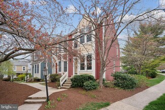 1670 Oaktree Ct, Reston, VA 20194