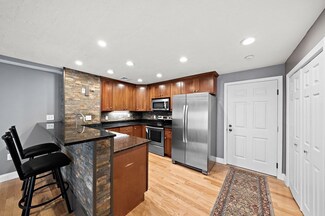 64 Willard St Unit 101, Quincy, MA 02169