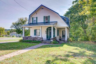 73 W Grand St, Palatine Bridge, NY 13428
