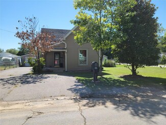 255 Tague St, Greenfield, IN 46140