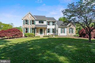 7 Chimney Hill Dr, Lambertville, NJ 08530