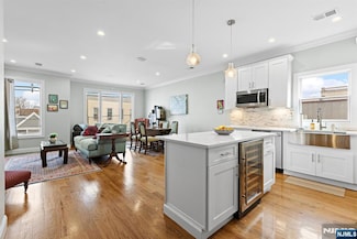 1163 Summit Ave Unit 2, Jersey City, NJ 07307