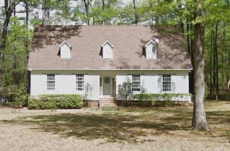356 Merry Valley Dr, Columbus, MS 39705