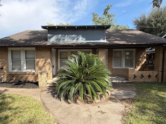 4737 Jefferson St, Houston, TX 77023