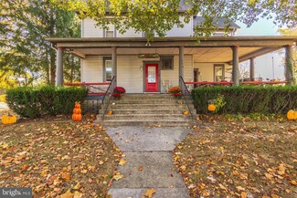 320 S 3rd St, Hammonton, NJ 08037