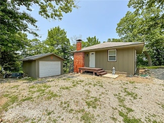 26084 Henrys Acres Rd, Lincoln, MO 65338