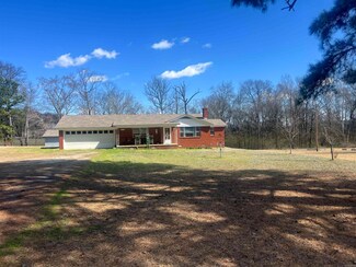 6156 Arkansas 7, Bismarck, AR 71929