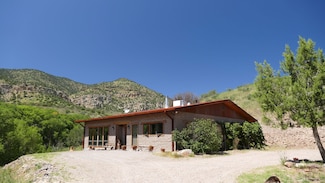 49 Hollimon Rd, Glenwood, NM 88039