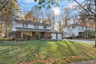 27571 Laurell Ln, North Olmsted, OH 44070