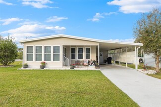 6051 Crestview Ln, Zephyrhills, FL 33542