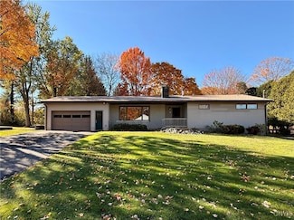 3 Whistler Rd, Whitesboro, NY 13492