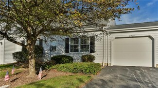 8776 Eastbrook Cir Unit 38, Chagrin Falls, OH 44023
