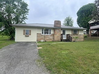 509 King St, Burkesville, KY 42717