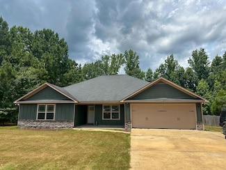 9 Elizabeth Way, Phenix City, AL 36869