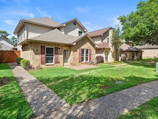6729 Tournament Dr, Houston, TX 77069