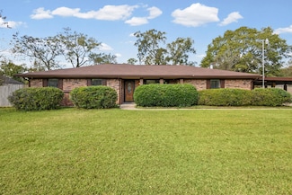 5263 Old Texas 87, Orange, TX 77632