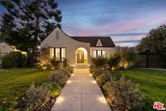 821 S Cloverdale Ave, Los Angeles, CA 90036
