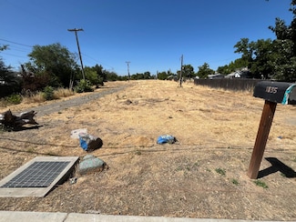 1835 7th Ave, Olivehurst, CA 95961