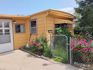 1011 Glen Creighton Dr, Dacono, CO 80514