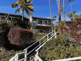 4587 Cove Dr, Carlsbad, CA 92008