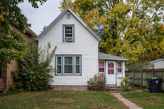 1521 Denton St, La Crosse, WI 54601