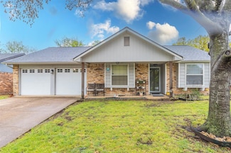 7341 Weatherwood Rd, Fort Worth, TX 76133