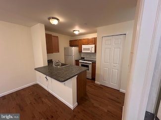 4834 Penn St, Philadelphia, PA 19124
