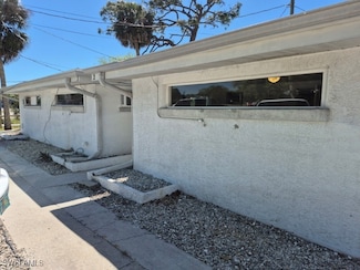 1699 Ixora Dr Unit 3, North Fort Myers, FL 33917