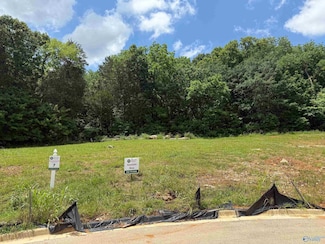 4601 Stone Mont Dr, Huntsville, AL 35741