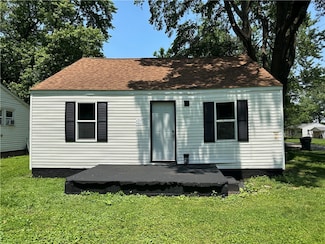 1500 W Center St, Decatur, IL 62526