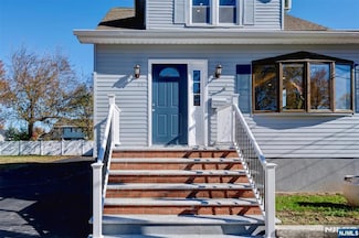 58 Zeliff Ave, Little Falls, NJ 07424