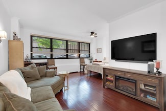 180 W End Ave Unit 1N, New York, NY 10023
