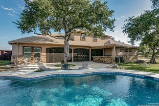 1118 Springfield Dr, Spring Branch, TX 78070