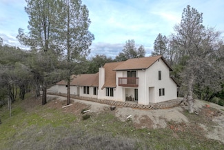14539 Clear Creek Knolls Dr, Redding, CA 96001