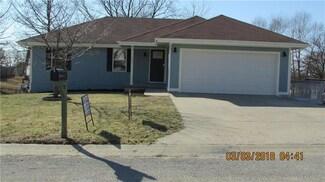 1207 N Doniphan St, Lawson, MO 64062