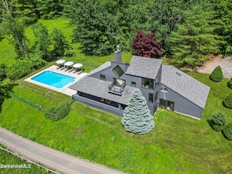44 Prospect Hill Rd, Stockbridge, MA 01263