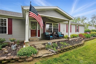 8810 Cam Dr, Franklin, OH 45005