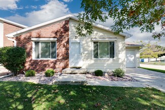 1558 Hunt Dr Unit D, Normal, IL 61761