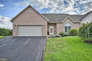 53 Hickory St, Palmyra, PA 17078
